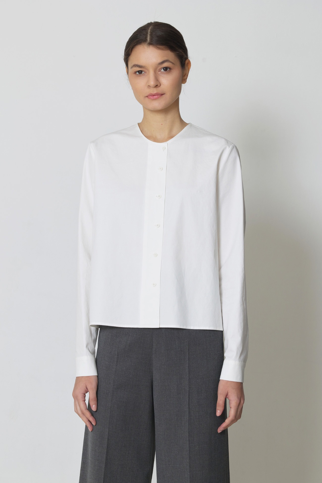 Modern round cotton shirt white